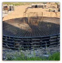 Fundament komina. W głębi fundament elektrofiltra.