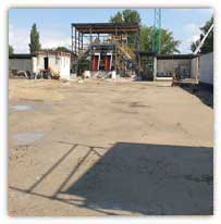 Prace na placu magazynowym biomasy