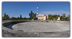 Pozostałość po zburzonej chłodni